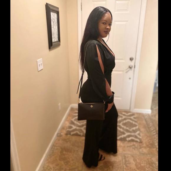 Profile Picture of Pamela Renee (@pamelarenee80) on Poshmark