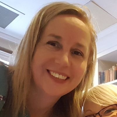 Profile Picture of Sylvia O Brien Daly (@Slyonelady) on Twitter