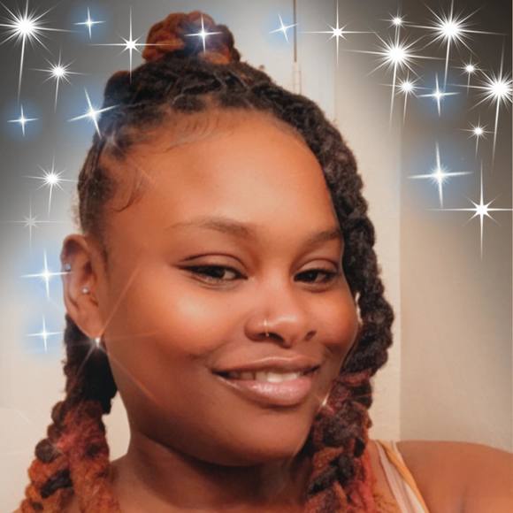 Profile Picture of Ganitte Adolphe (@ganitte22) on Poshmark