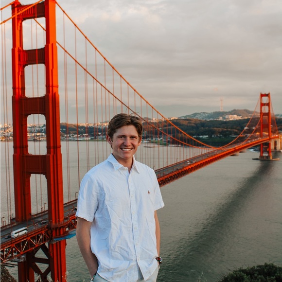 Profile Picture of Blake Weaver (@blakeweav) on Poshmark
