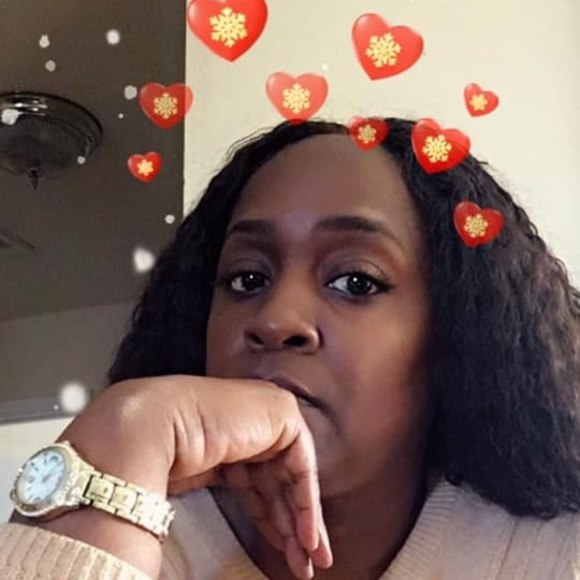 Profile Picture of Wanda Brown dailey (@1972wkb) on Poshmark