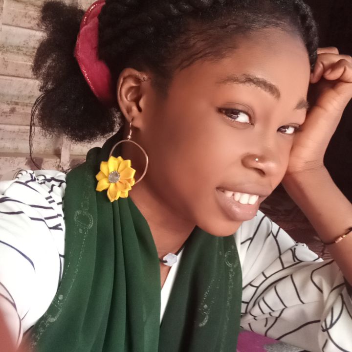 Profile Picture of dinaissa439 (@dinaissa37) on Tiktok