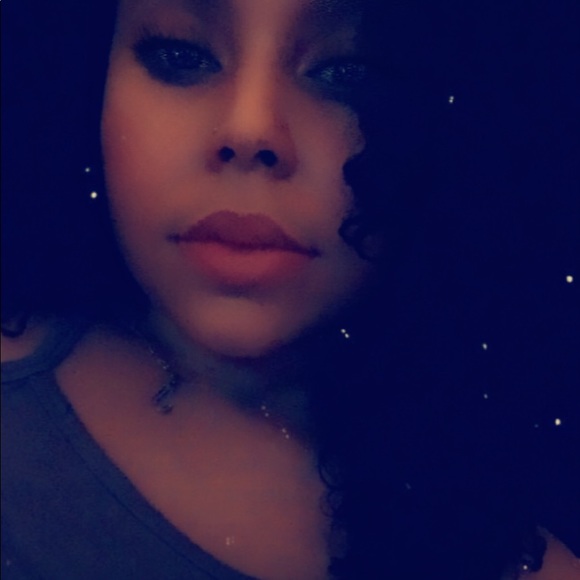 Profile Picture of Jazmine Boyd (@jazmine_boyd) on Poshmark