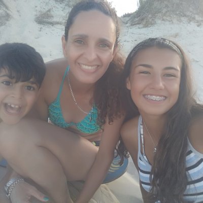 Profile Picture of Julia Suárez (@juliasuarez7) on Twitter