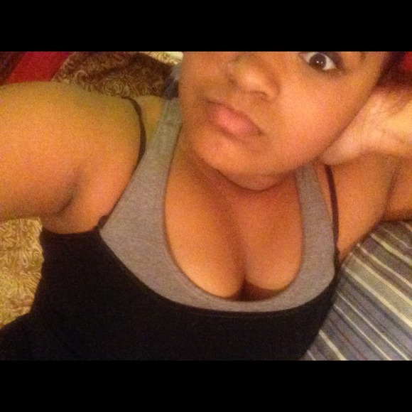 Profile Picture of Jazlyn Fanguy (@jayjay__) on Poshmark