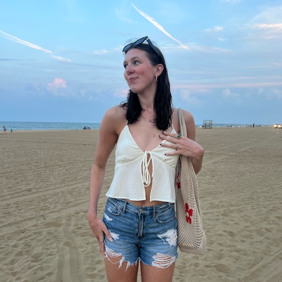 Profile Picture of Emily Giffen (@emilydancer634) on Poshmark