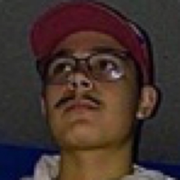 Profile Picture of Cody Ramirez (@comerez) on Poshmark