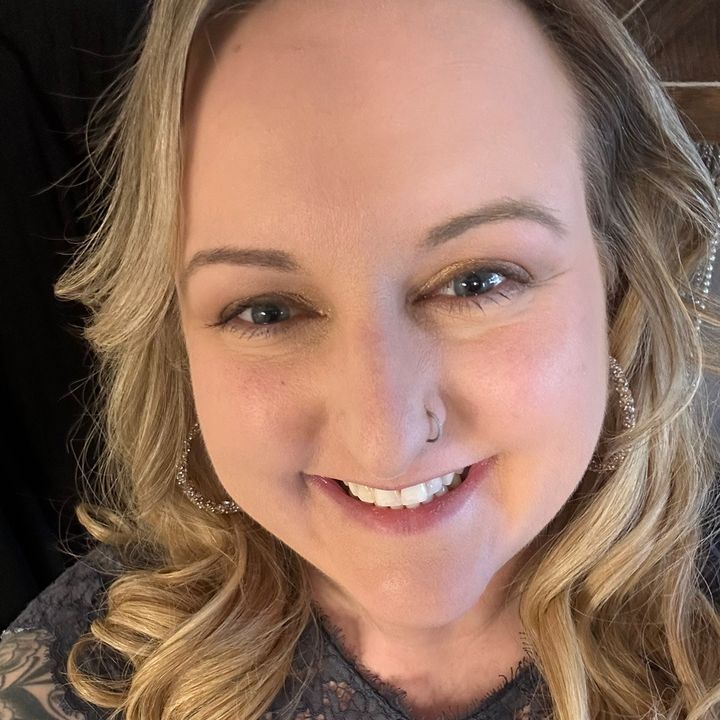 Profile Picture of ~AmandaNicole~ (@amandandellinger) on Tiktok