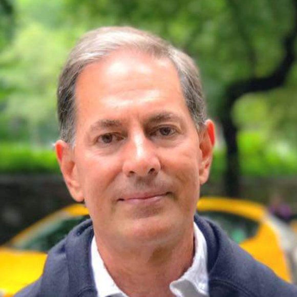 Profile Picture of Bela Rossmann (@belarossmann) on Poshmark