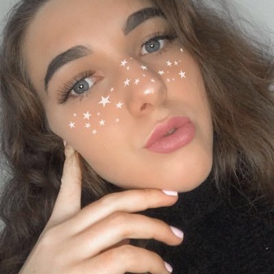Profile Picture of Florence (@Florence_Mitch) on Twitter