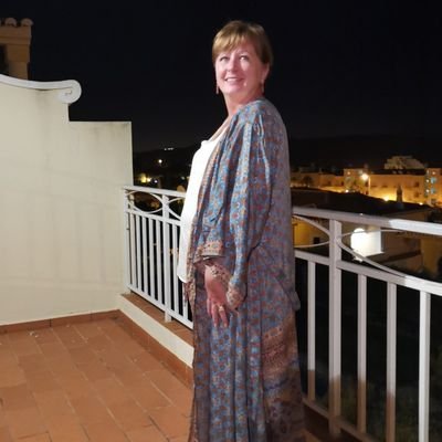Profile Picture of Maureen  Browne (@moseybrowne) on Twitter