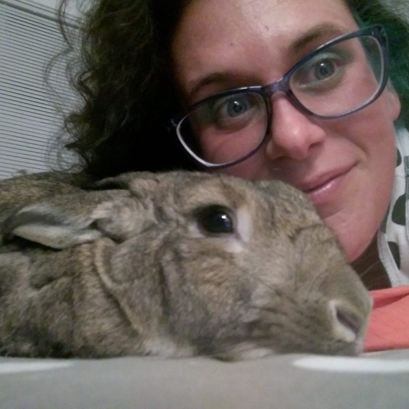 Profile Picture of Melissa Bamerick (@pandorajouelle) on Poshmark