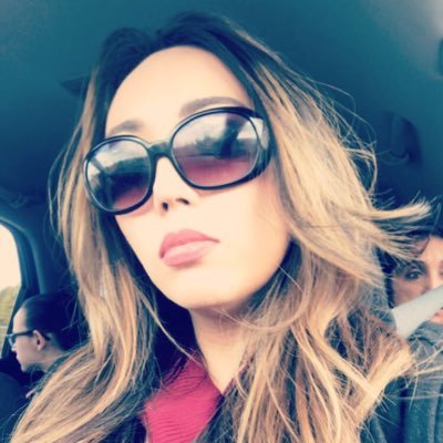 Profile Picture of Julia (@julesrm81) on Twitter