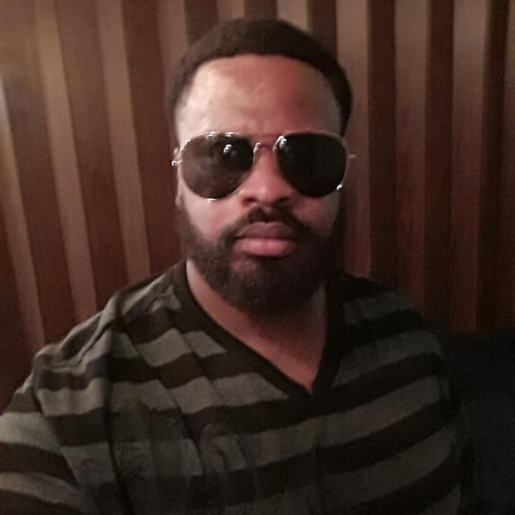 Profile Picture of Jerrick change inme Young (@bme61192) on Poshmark
