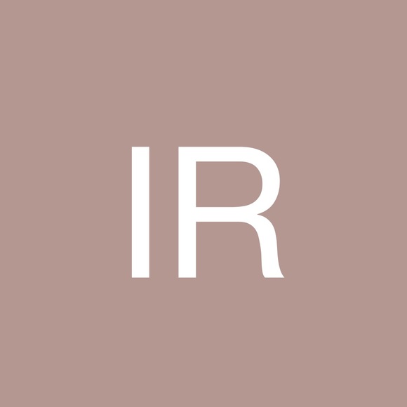 Profile Picture of Isis Roberts (@isis_can) on Poshmark