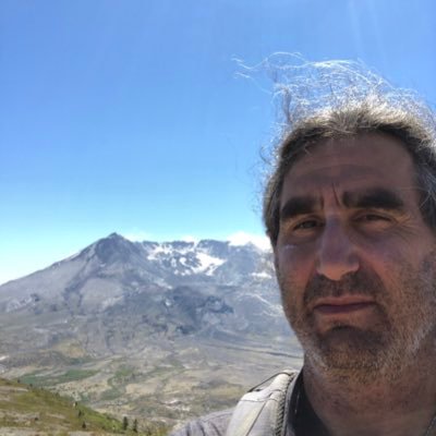 Profile Picture of Jonathan Soll (@SollJonathan) on Twitter