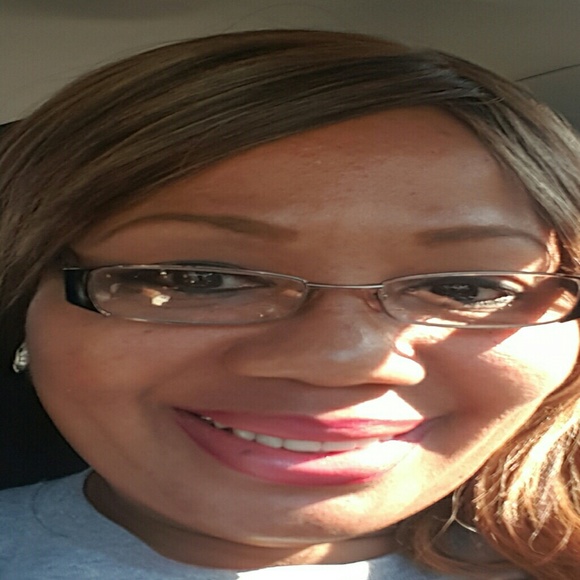 Profile Picture of Cheree Williams (@deannacheree_64) on Poshmark