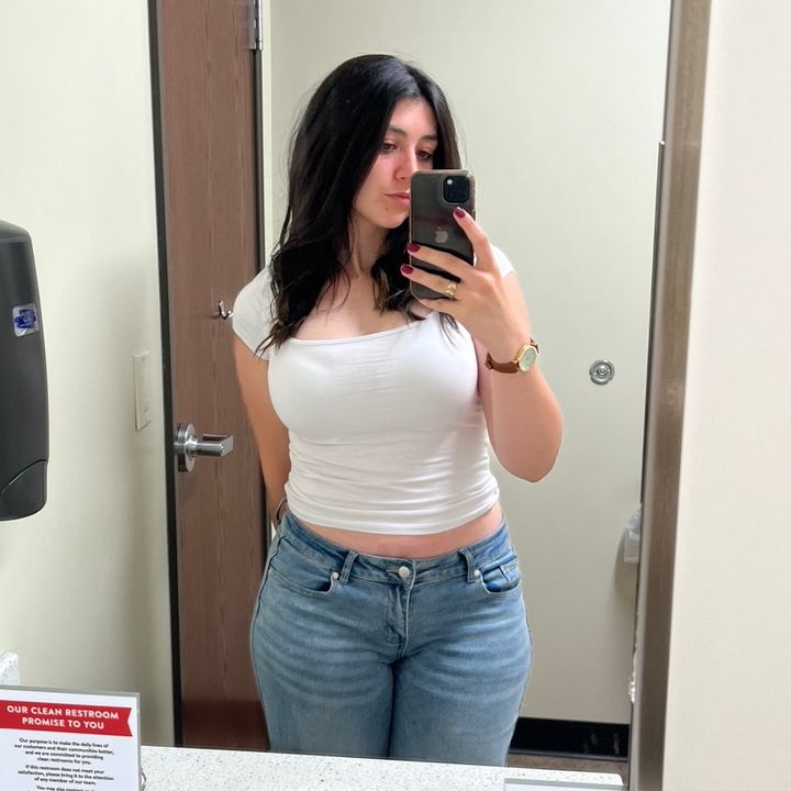 Profile Picture of   𝕙𝕒𝕟𝕟𝕒 (@hanna.schultz)... (@hanna.schultz) on Tiktok