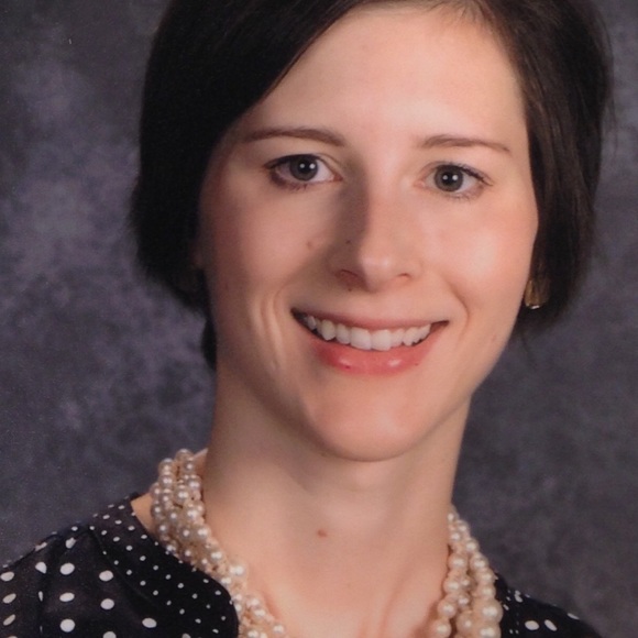 Profile Picture of Julia Berge (@juliajb) on Poshmark