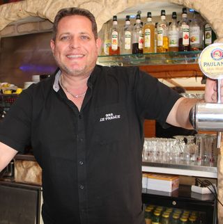 David Deswaerte - Facebook Profile Picture of David Deswaerte (@david.deswaerte.9) on Facebook