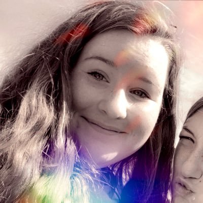 Profile Picture of Zoey Kelly (@ZoeyKelly18) on Twitter