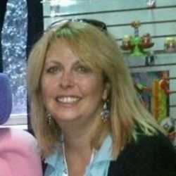 Profile Picture of Moms Need To Know (@mindi_cherry) on Pinterest