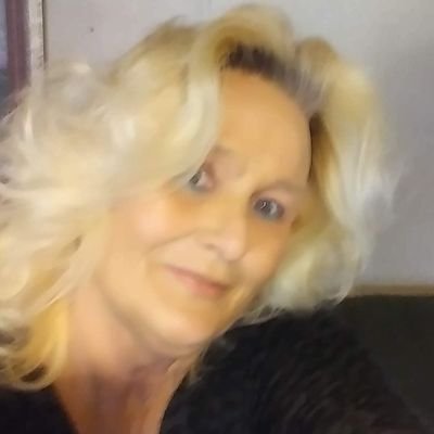 Profile Picture of Karen Lucas (@KarenSnell313xo) on Twitter