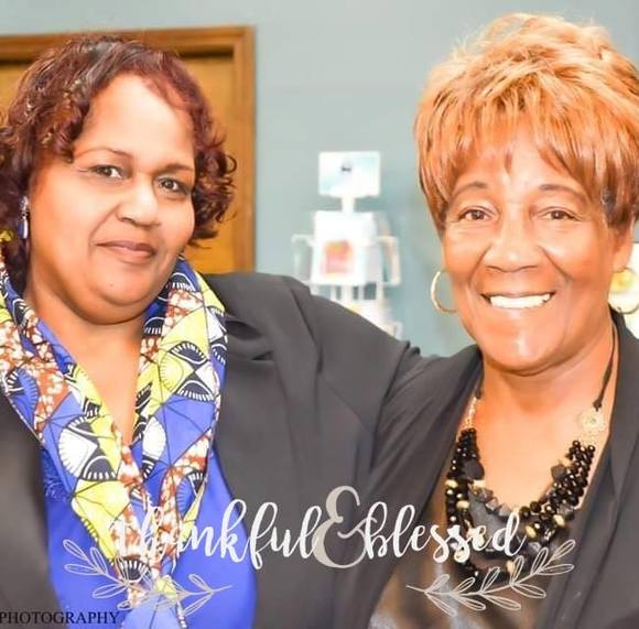 Profile Picture of Sonja Stuckey (@sonjastuckey) on Poshmark