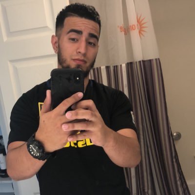Profile Picture of Jonathan Naranjo (@jonathan_334) on Twitter