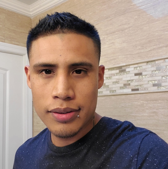 Oliver Oliver - Poshmark Profile Picture of Oliver Oliver (@mexicojavi) on Poshmark