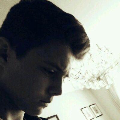 Profile Picture of Max Duehren (@DuehrenMax) on Twitter