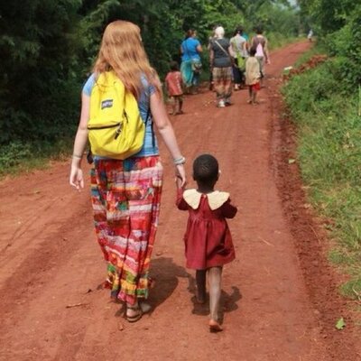 Profile Picture of Julianne Peterson (@any1wantsnacks) on Twitter