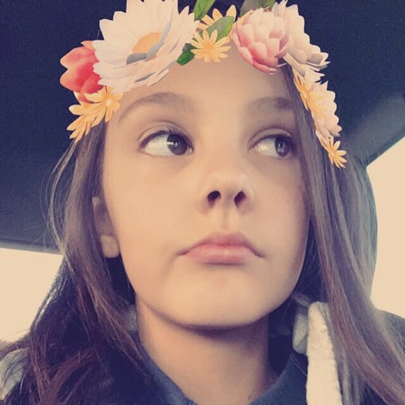 Caroline Guman - Poshmark Profile Picture of Caroline Guman (@_caroline_grace) on Poshmark