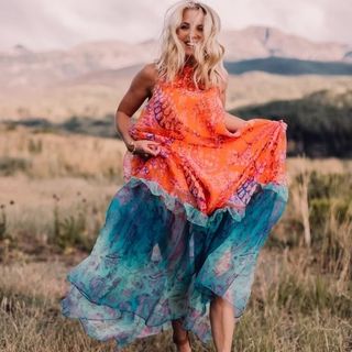 Profile Picture of Erin Busbee - Fashion Influencer 45+ (@busbeestyle) on Instagram