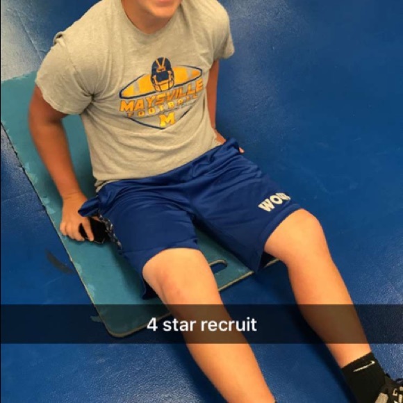 Profile Picture of Lori Gildow (@loriann3318) on Poshmark