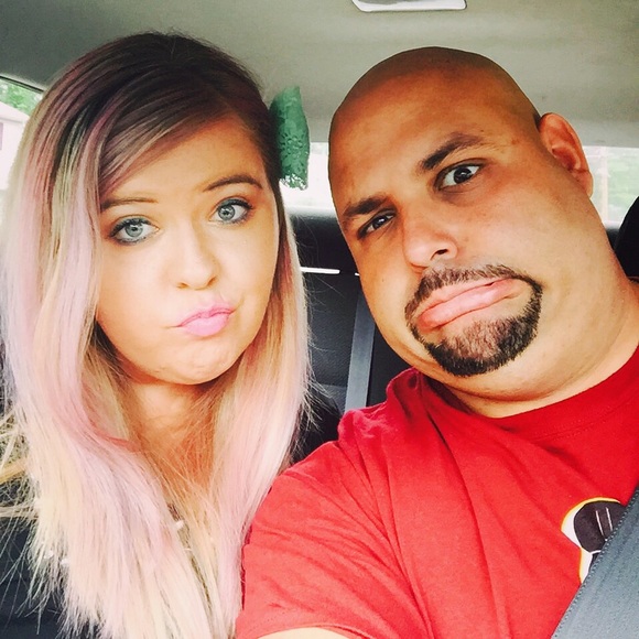 Profile Picture of Jennifer Mehling (@jammer85) on Poshmark