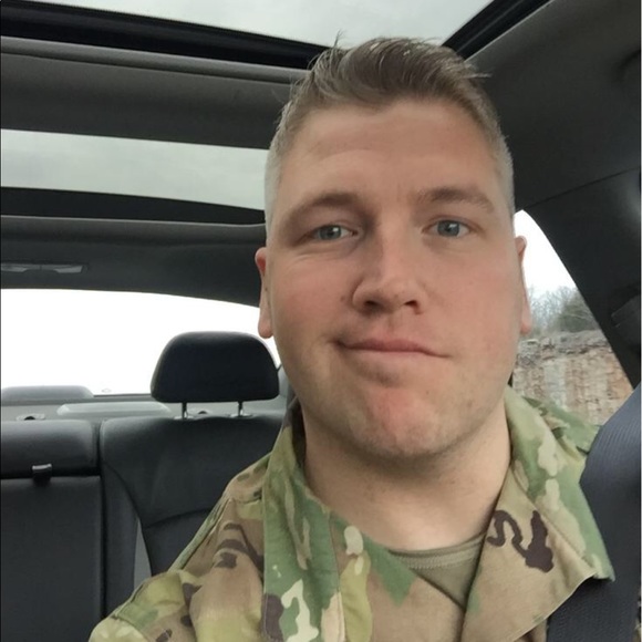 Profile Picture of G Manning (@ivegotkids) on Poshmark