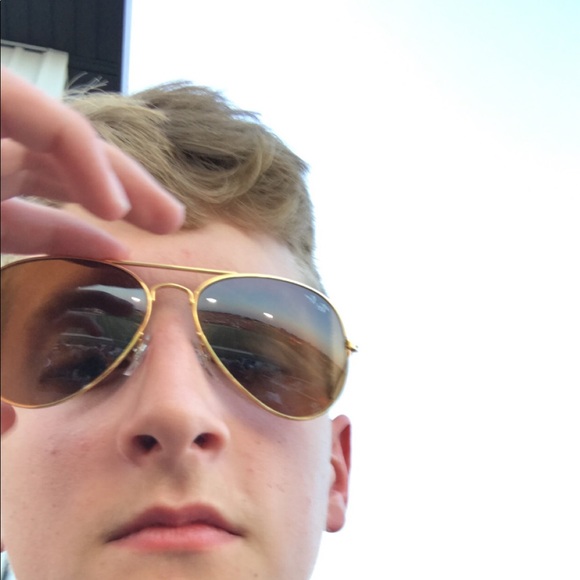 Profile Picture of Griffin Moore (@gmooree04) on Poshmark