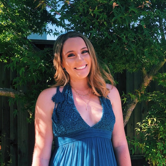 Profile Picture of Catherine Kinkel (@catherinekinkel) on Poshmark