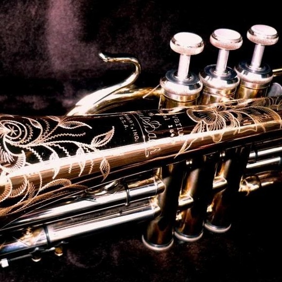 Profile Picture of Bailey Perrilloux (@bperrilloux) on Poshmark