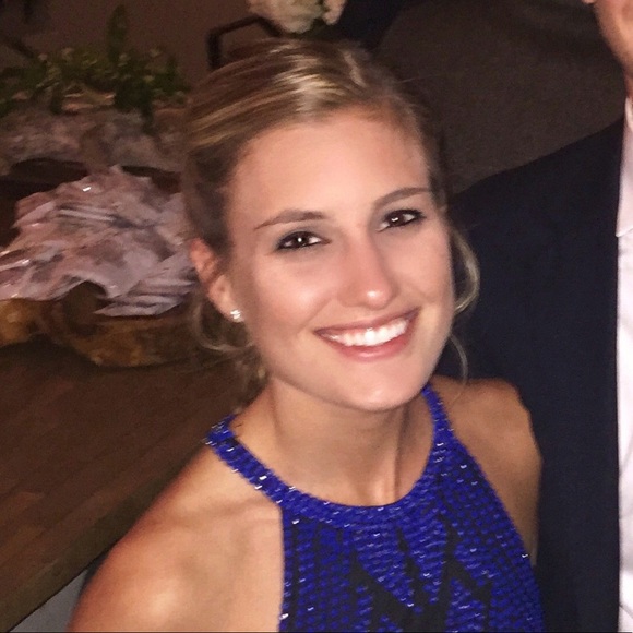 Profile Picture of Lauryn Josephs (@ljosephs) on Poshmark