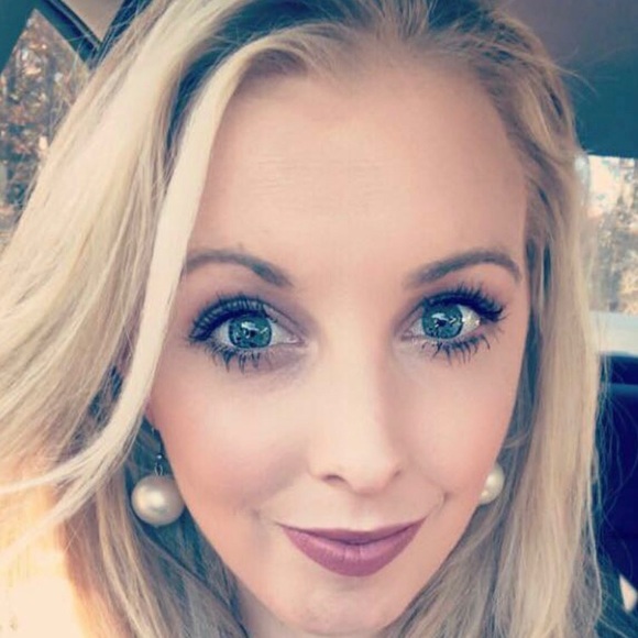 Morgan Tolley - Poshmark Profile Picture of Morgan Tolley (@morgantolley) on Poshmark