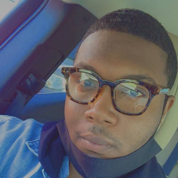 Profile Picture of Justin Burch (@justin_burch) on Poshmark