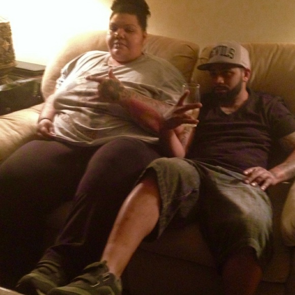 Profile Picture of Leotis Reed (@lr31980) on Poshmark