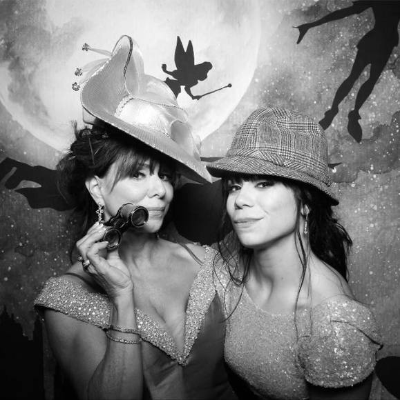 Profile Picture of Danielle Barry (@dbear1294) on Poshmark