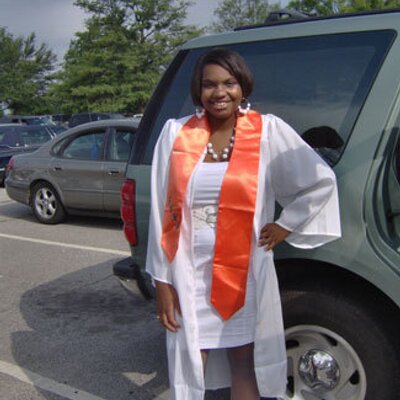 Profile Picture of Portia Thomas (@LilPortia) on Twitter