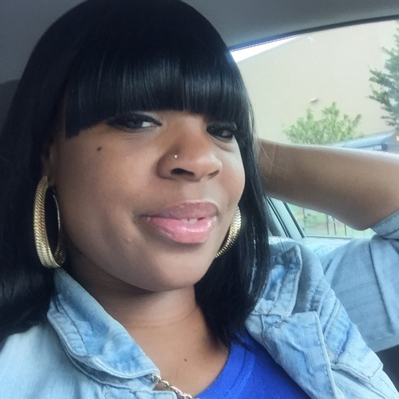 Profile Picture of Charnetta Foster (@nettaboo83) on Poshmark