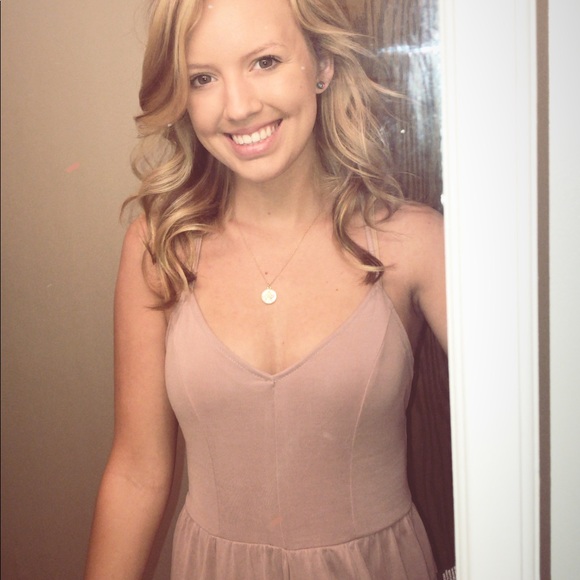 Profile Picture of Kae-leigh Basney (@kaebasney18) on Poshmark