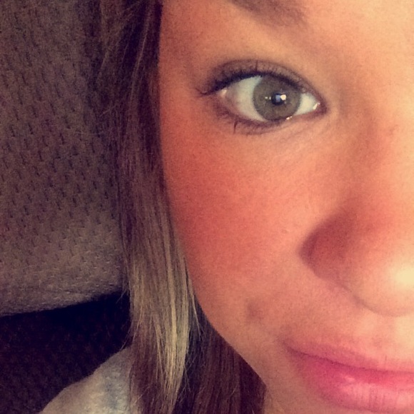 Profile Picture of Megan Byczynski (@megob6247) on Poshmark