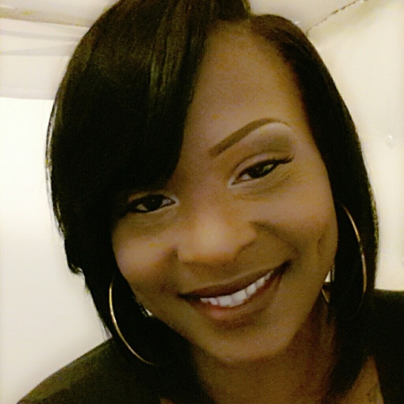 Profile Picture of Glenn Edwards (@gedwards729) on Poshmark